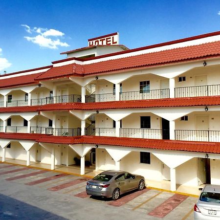 Hotel Go Inn 蒙克洛瓦 外观 照片