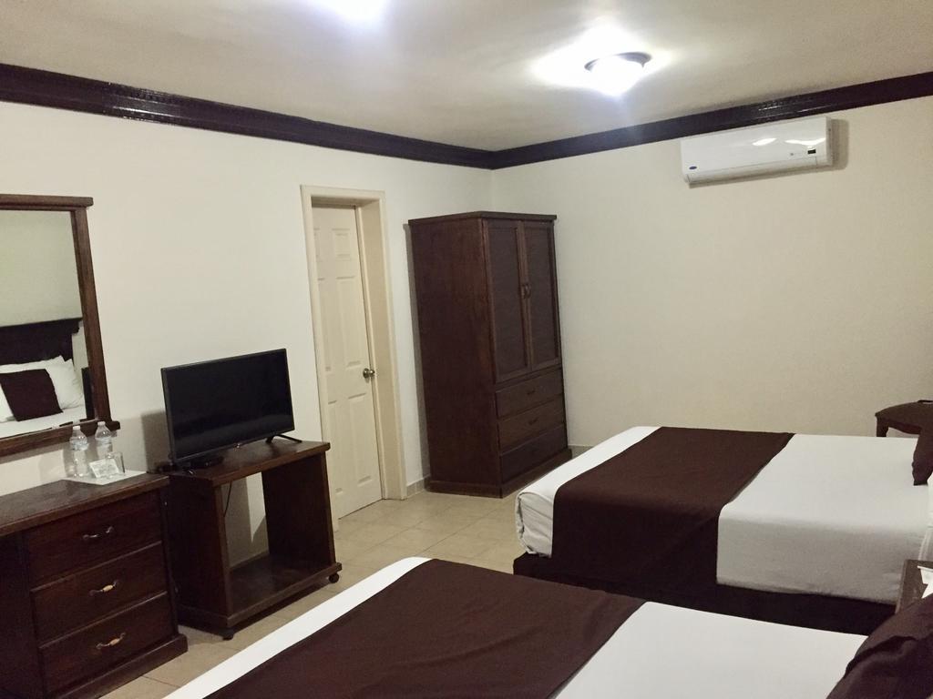 Hotel Go Inn 蒙克洛瓦 外观 照片